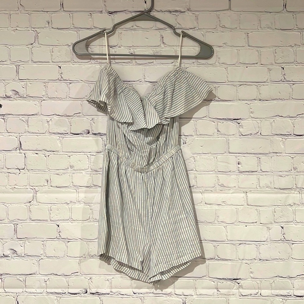Aerie striped romper. Light blue/ivory. Size XS. NWT.